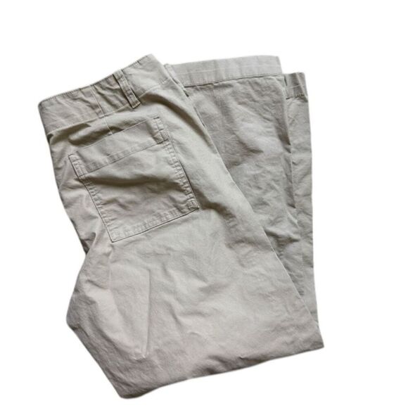 Womens A New Day Khaki Cropped Casual Pants with Stretch -  Sz 16 - Picture 4 of 4